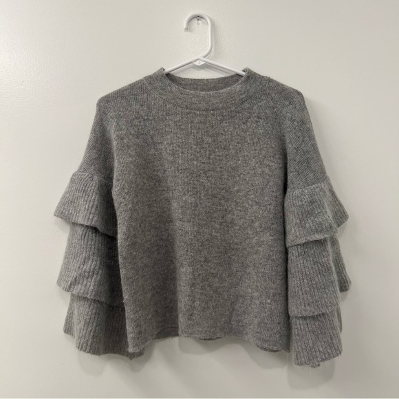 Endless Rose Sweater - Picture 11 of 16